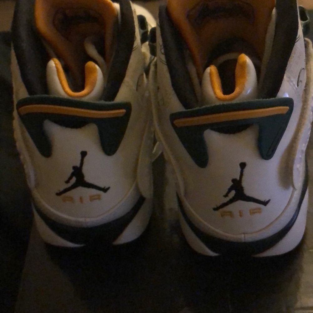 Jordan 6 Rings - Picture 4 of 7